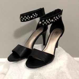 Black Sandals with Rhinestone Ankle Strap Size 7